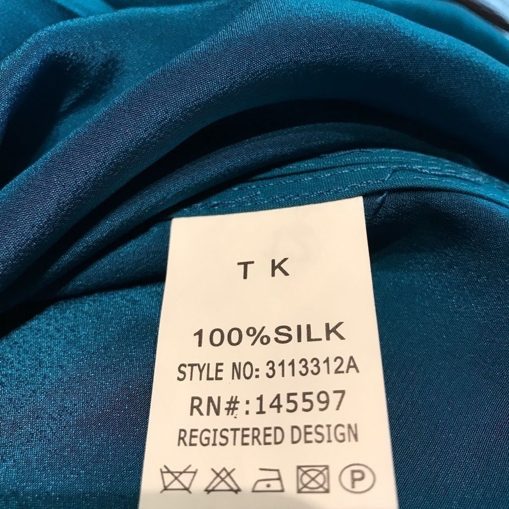 Silk Blouse  - Picture 4 of 4